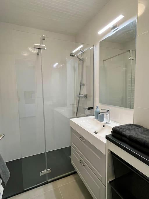 Appartement En Plein Centre Ville ミリ・ラ・フォレ エクステリア 写真
